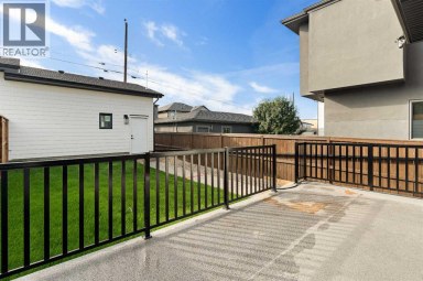 2811 35 Street SW Calgary Alberta photo 42