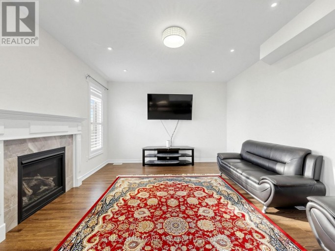16 MERCURY AVENUE, Georgina (Keswick South), Ontario, L4P0H1