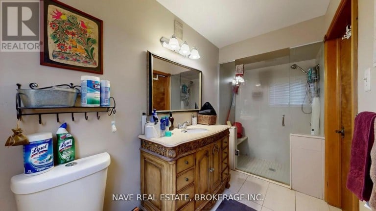 9747 BATHURST STREET, Richmond Hill (North Richvale), Ontario, L4C3X5