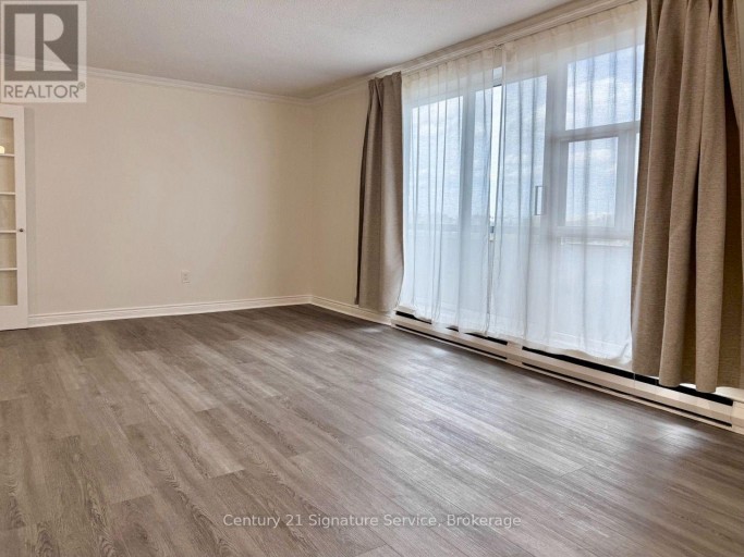 1107 - 3025 FREDERICA DRIVE, Mississauga (Applewood), Ontario, L4Y3A1
