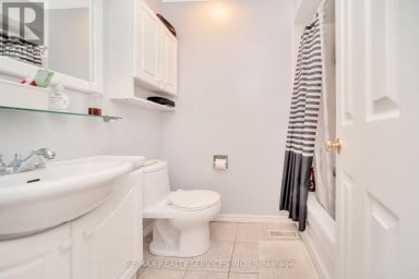 68 - 68 BARONWOOD COURT Brampton (Brampton North) Ontario photo 23