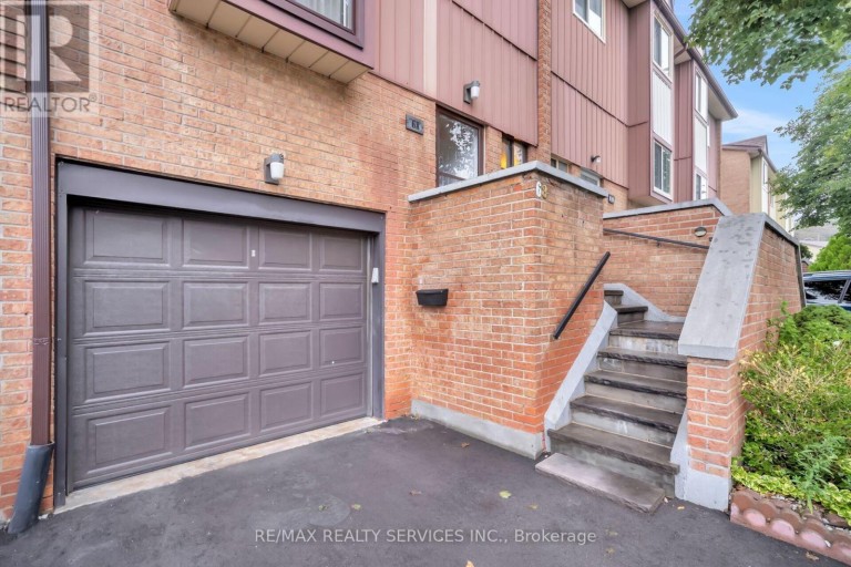 68 - 68 BARONWOOD COURT, Brampton (Brampton North), Ontario, L6V3H7