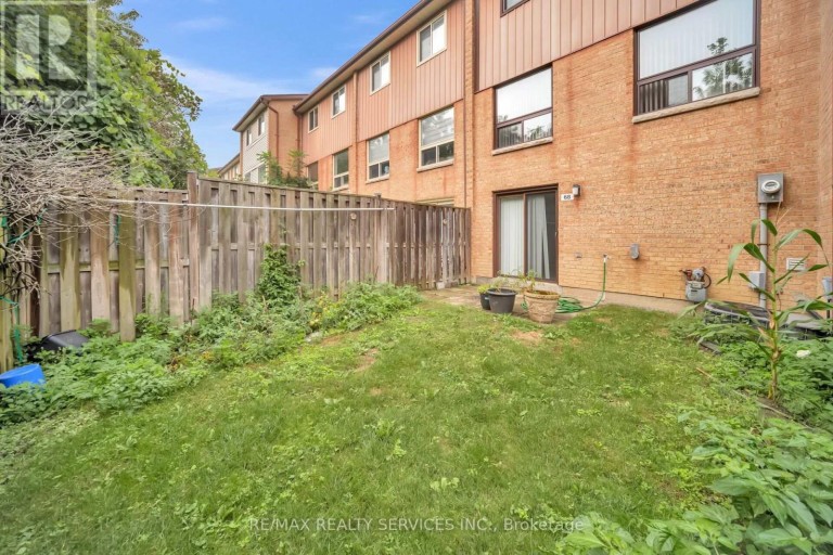 68 - 68 BARONWOOD COURT, Brampton (Brampton North), Ontario, L6V3H7