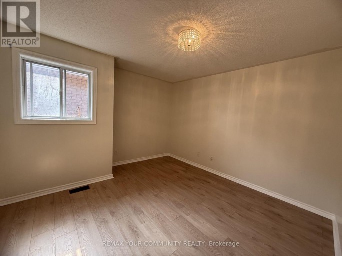 9 - 530 DRIFTCURRENT DRIVE, Mississauga (Hurontario), Ontario, L4Z4G2