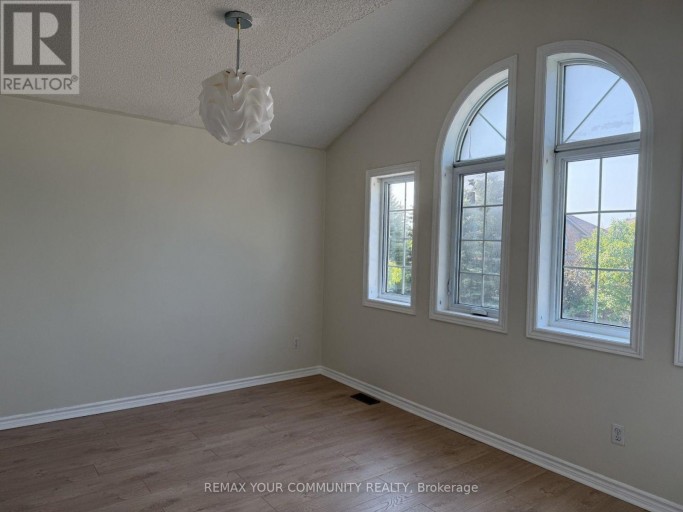9 - 530 DRIFTCURRENT DRIVE, Mississauga (Hurontario), Ontario, L4Z4G2
