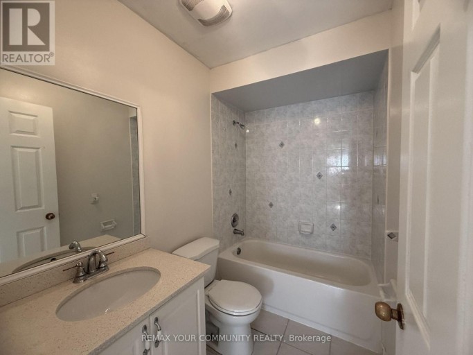 9 - 530 DRIFTCURRENT DRIVE, Mississauga (Hurontario), Ontario, L4Z4G2