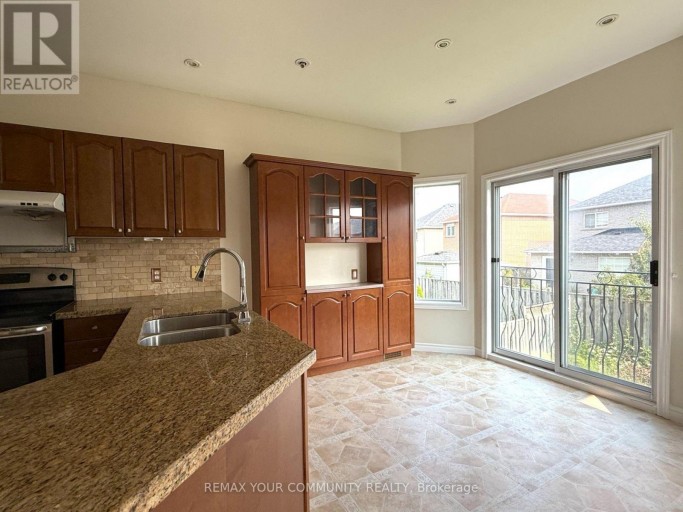 9 - 530 DRIFTCURRENT DRIVE, Mississauga (Hurontario), Ontario, L4Z4G2