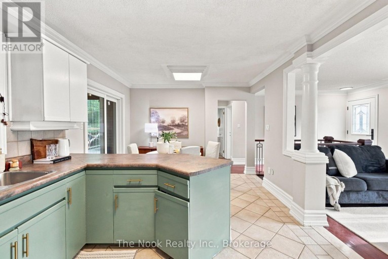 257 WILSON ROAD S, Oshawa (Donevan), Ontario, L1H6C4