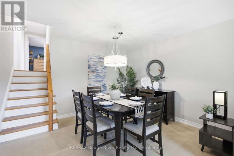 86 SHOREDALE DRIVE, Toronto (Woburn), Ontario, M1G3S9