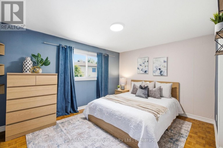 86 SHOREDALE DRIVE, Toronto (Woburn), Ontario, M1G3S9