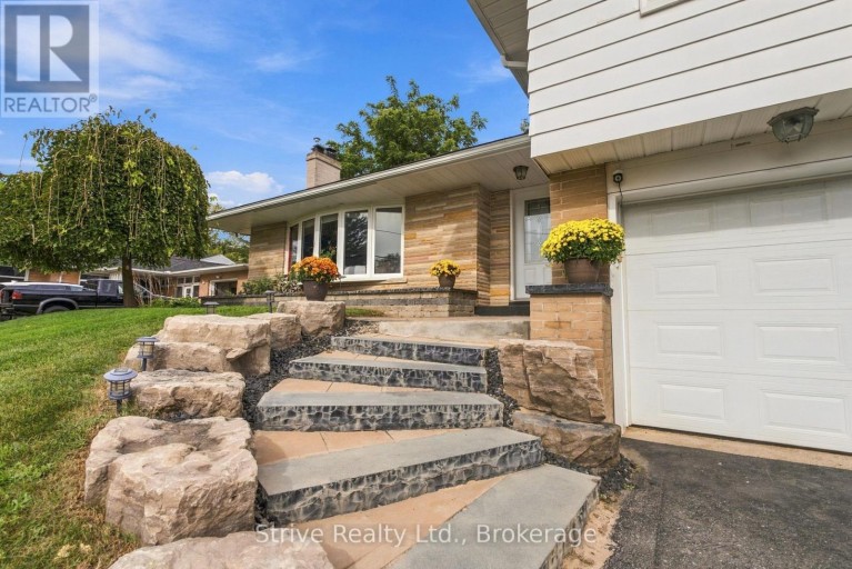 779 BESSBOROUGH DRIVE, Oshawa (Centennial), Ontario, L1G4H4