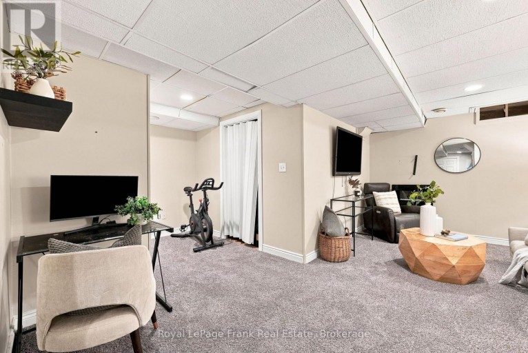 92 TREMOUNT STREET, Whitby (Brooklin), Ontario, L1M1G2