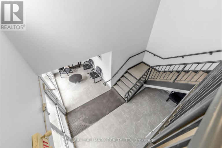 201 (DIVISIBLE) - 30 KERN ROAD, Toronto (Banbury-Don Mills), Ontario, M3B1T1