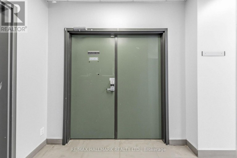 201 (DIVISIBLE) - 30 KERN ROAD, Toronto (Banbury-Don Mills), Ontario, M3B1T1