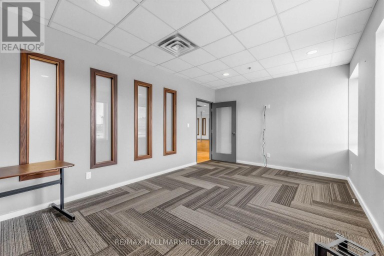 201 (DIVISIBLE) - 30 KERN ROAD, Toronto (Banbury-Don Mills), Ontario, M3B1T1