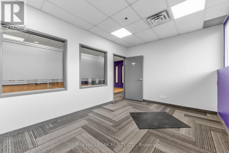 201 (DIVISIBLE) - 30 KERN ROAD, Toronto (Banbury-Don Mills), Ontario, M3B1T1