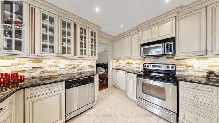 45 PINNACLE ROAD, Toronto (St. Andrew-Windfields), Ontario, M2L2V6