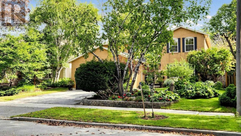 45 PINNACLE ROAD, Toronto (St. Andrew-Windfields), Ontario, M2L2V6