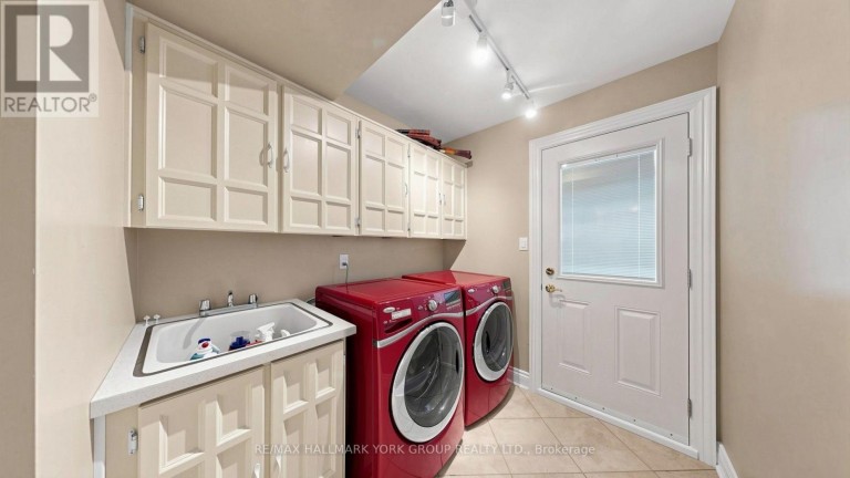 45 PINNACLE ROAD, Toronto (St. Andrew-Windfields), Ontario, M2L2V6