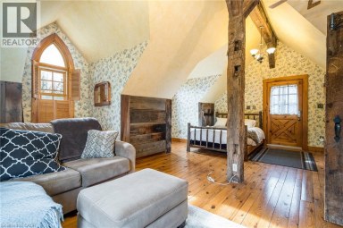 4 BUCKINGHAM Boulevard Collingwood Ontario photo 26