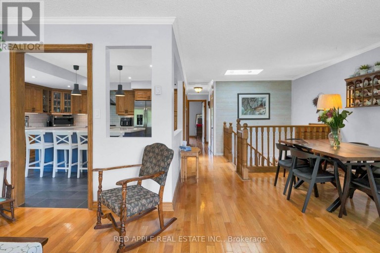 233 SAND ROAD, East Gwillimbury (Holland Landing), Ontario, L9N1K1