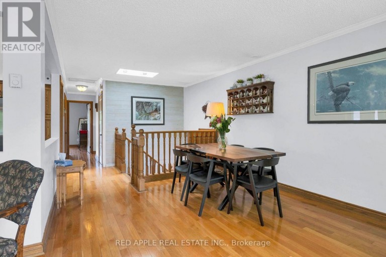 233 SAND ROAD, East Gwillimbury (Holland Landing), Ontario, L9N1K1