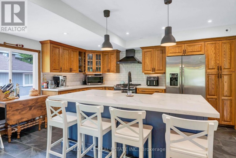 233 SAND ROAD, East Gwillimbury (Holland Landing), Ontario, L9N1K1