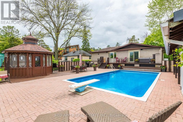 233 SAND ROAD, East Gwillimbury (Holland Landing), Ontario, L9N1K1