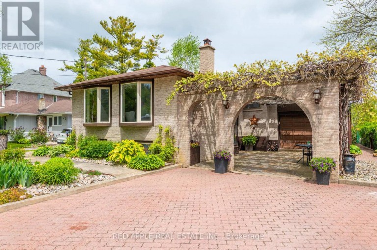 233 SAND ROAD, East Gwillimbury (Holland Landing), Ontario, L9N1K1