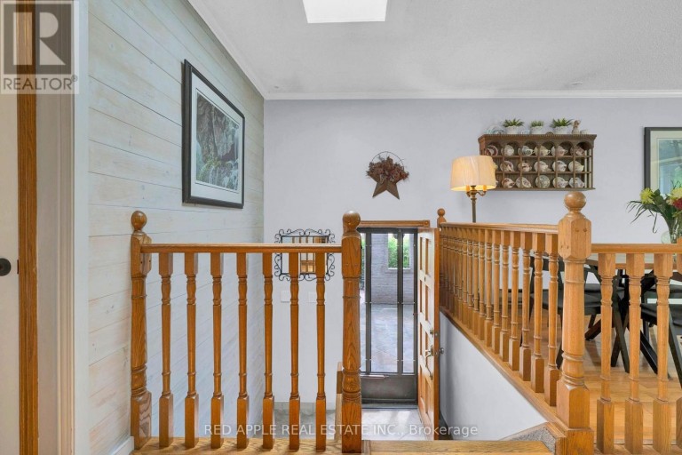 233 SAND ROAD, East Gwillimbury (Holland Landing), Ontario, L9N1K1