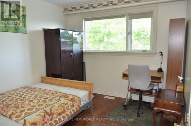 15 BRANTLEY CRESCENT Toronto (York University Heights) Ontario photo 13