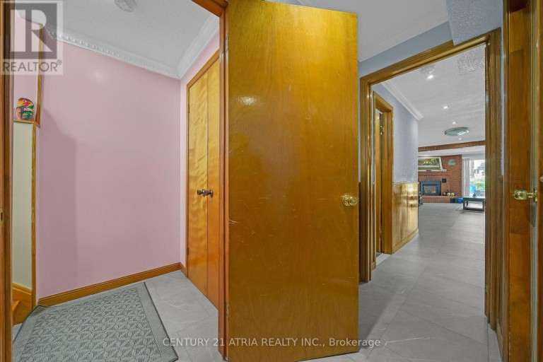 34 SAWMILL ROAD, Toronto (Glenfield-Jane Heights), Ontario, M3L2M2