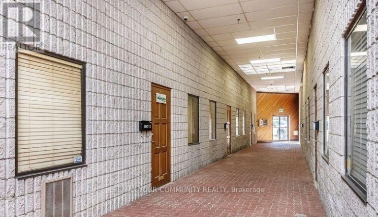 3 - 32 GOODMARK PLACE, Toronto (West Humber-Clairville), Ontario, M9W6J4