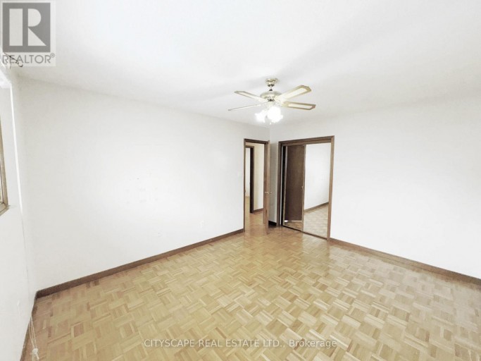 7 QUINCY COURT, Hamilton (Quinndale), Ontario, L8W2T4