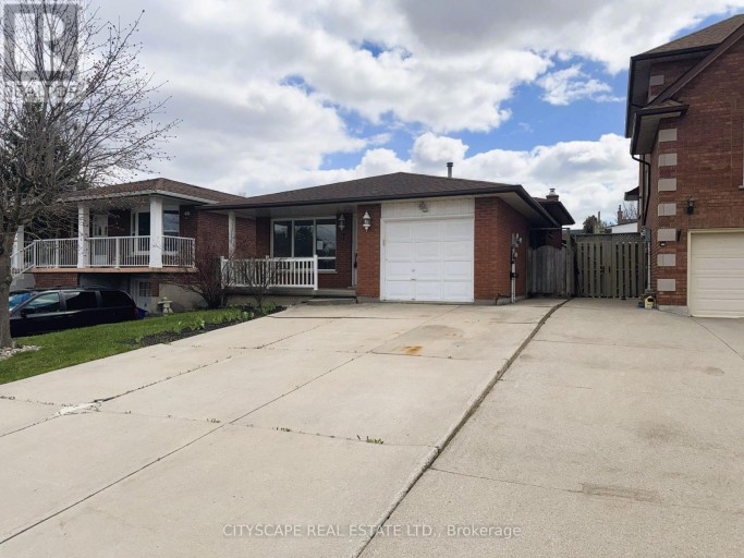 7 QUINCY COURT, Hamilton (Quinndale), Ontario, L8W2T4