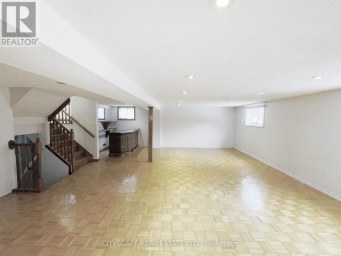 7 QUINCY COURT Hamilton (Quinndale) Ontario photo 31