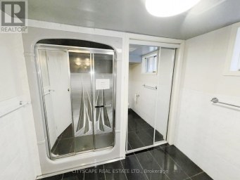 7 QUINCY COURT Hamilton (Quinndale) Ontario photo 36