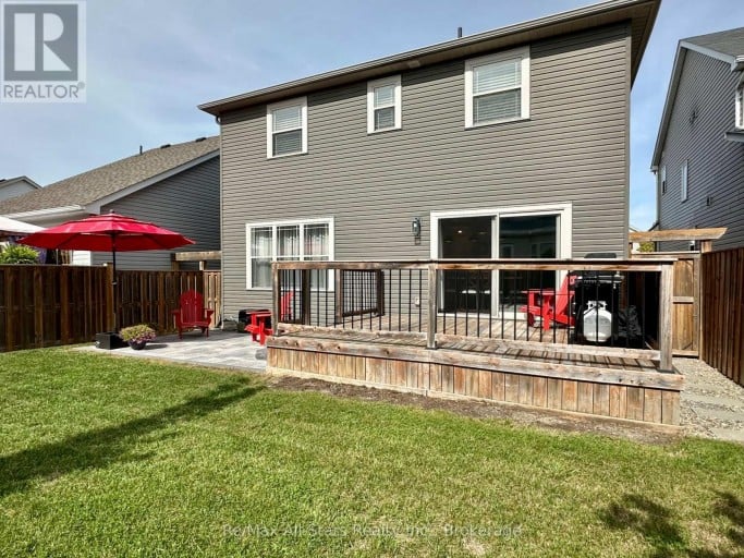 9 BRIARWOOD AVENUE, Kawartha Lakes (Lindsay), Ontario, K9V0M1