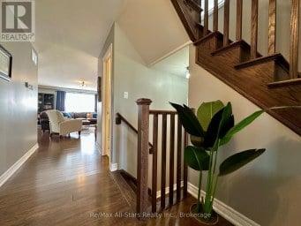 9 BRIARWOOD AVENUE Kawartha Lakes (Lindsay) Ontario photo 4