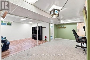 281 COLLEGE STREET W Belleville (Belleville Ward) Ontario photo 26
