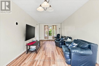 281 COLLEGE STREET W Belleville (Belleville Ward) Ontario photo 8
