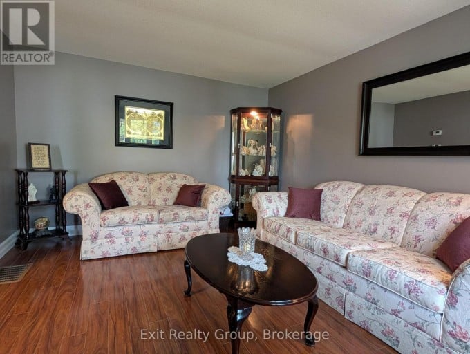 120 PROSPECT HILL, Quinte West (Trenton Ward), Ontario, K8V2V3