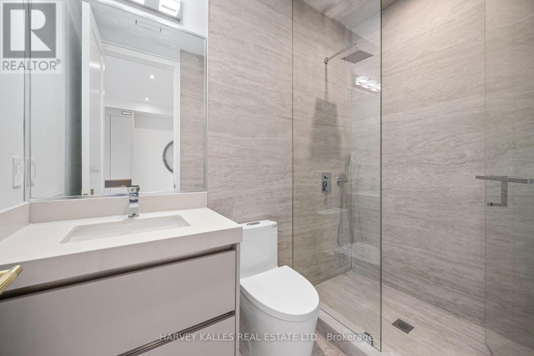 449 ELM ROAD, Toronto (Bedford Park-Nortown), Ontario, M5M3W8