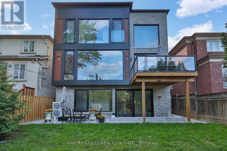 449 ELM ROAD, Toronto (Bedford Park-Nortown), Ontario, M5M3W8