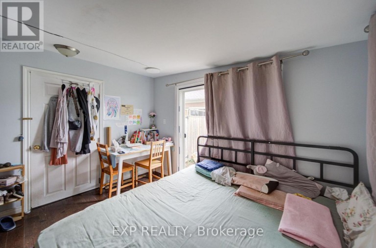 176 SEDGEMOUNT DRIVE, Toronto (Woburn), Ontario, M1H1Y2