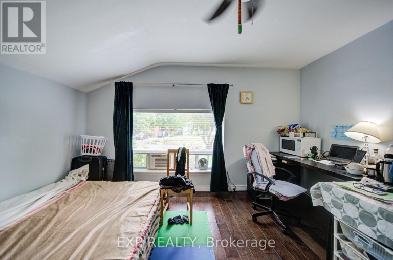 176 SEDGEMOUNT DRIVE, Toronto (Woburn), Ontario, M1H1Y2