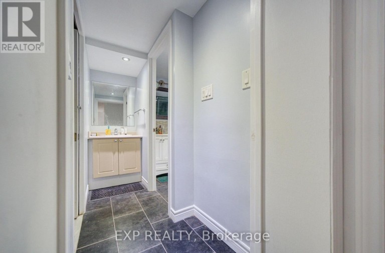 176 SEDGEMOUNT DRIVE, Toronto (Woburn), Ontario, M1H1Y2