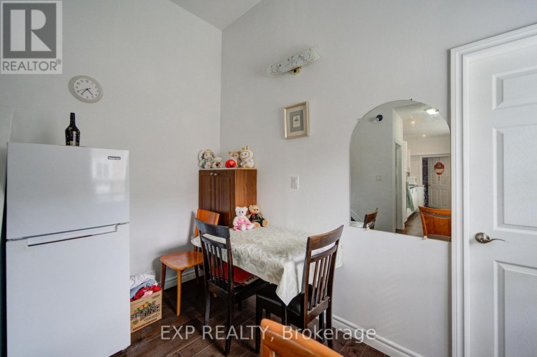 176 SEDGEMOUNT DRIVE, Toronto (Woburn), Ontario, M1H1Y2