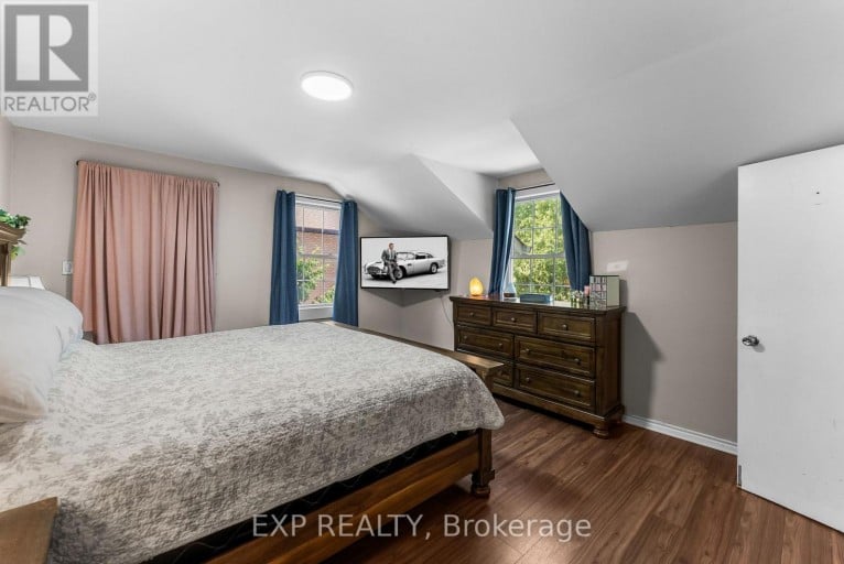 59 HIGH STREET, Georgina (Sutton & Jackson's Point), Ontario, L0E1R0