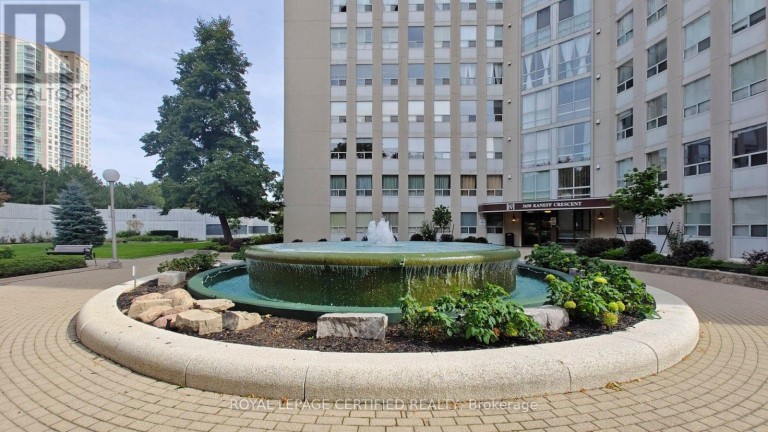 802 - 3650 KANEFF CRESCENT, Mississauga (Mississauga Valleys), Ontario, L5A4A1